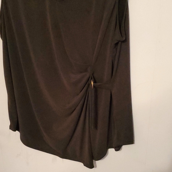 Apt. 9 top - Picture 4 of 7